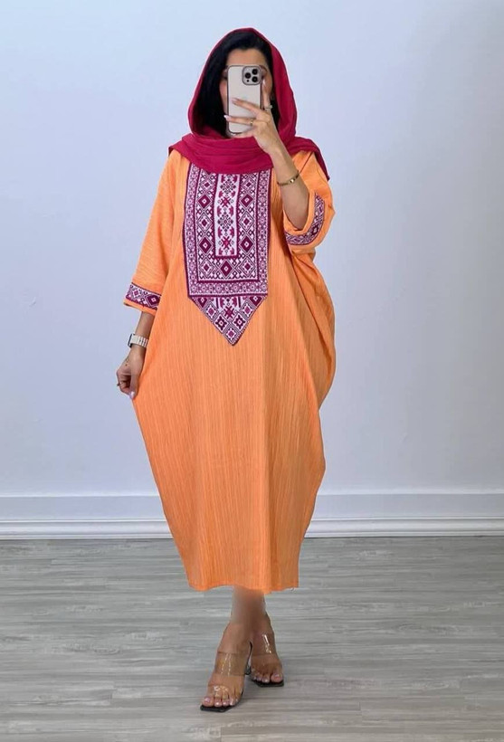 کفتان روی سینه کتیبه سنتی