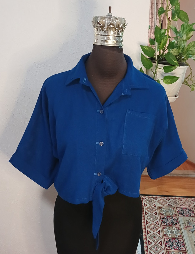 شومیز باکسی زنانه جلو گره ای یقه مردونه جلو دگمه
