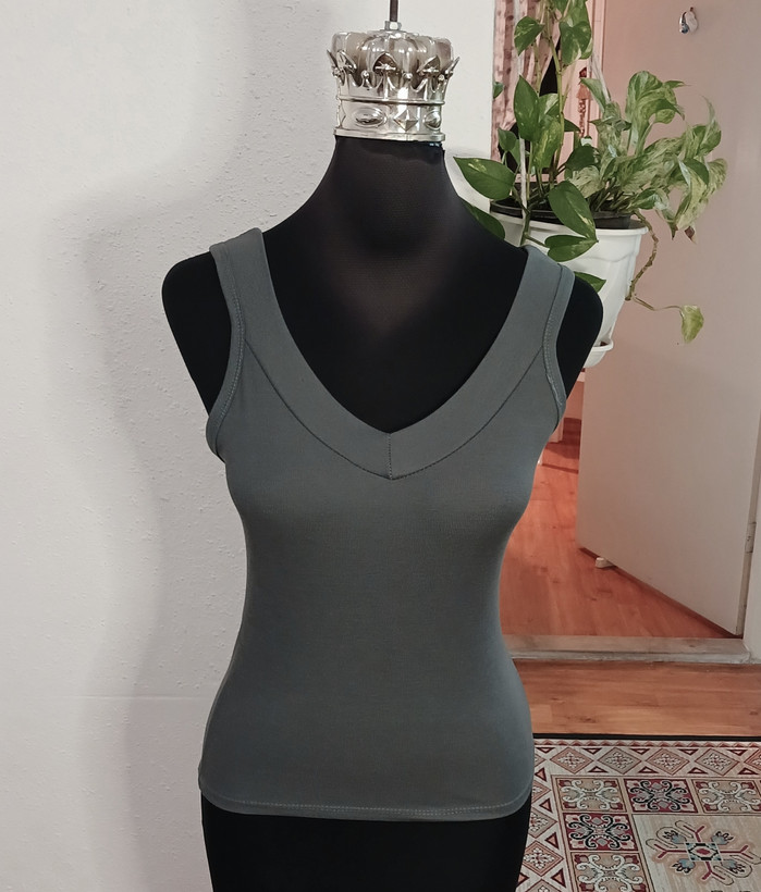 تاپ زنانه پشت و پیش هفت کبریتی ریز با کشسانی بالا