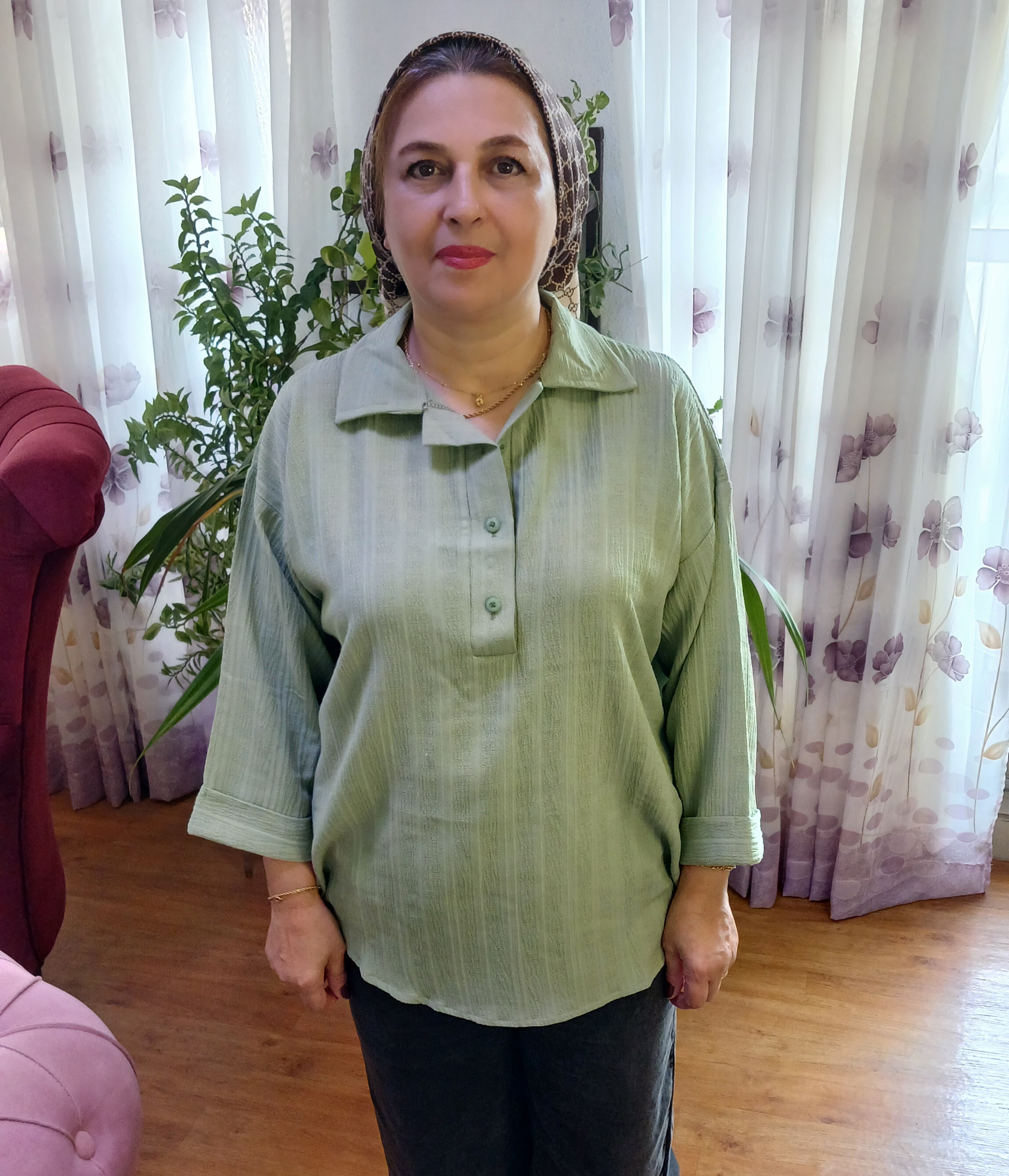 شومیز زنانه یقه مردونه سه دگمه  سایز بزرگ