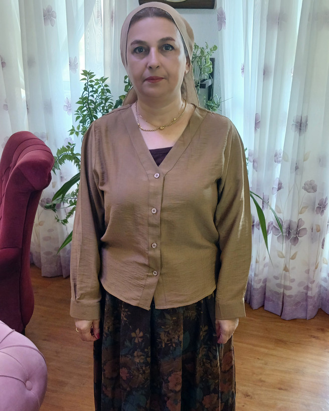 شومیززنانه یقه هفت جلودگمه آستین و سرشانه پیله دار