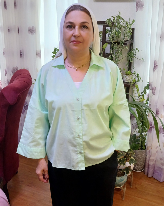 شومیزباکسی زنانه آستین کیمینو یقه مردونه و یقه هفت جلودگمه